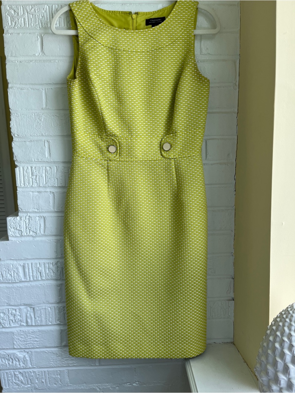 Tahari ASL Bright Chartreuse Textured Sheath Dress - Picture 4 of 9
